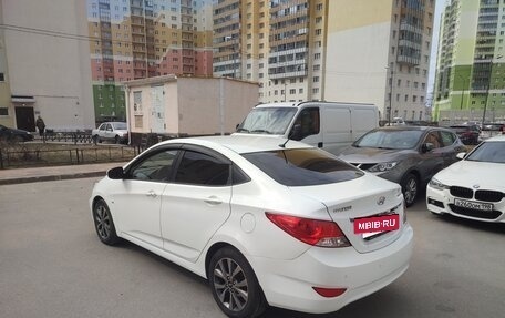 Hyundai Solaris II рестайлинг, 2014 год, 750 000 рублей, 4 фотография