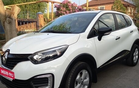 Renault Kaptur I рестайлинг, 2020 год, 1 720 000 рублей, 2 фотография