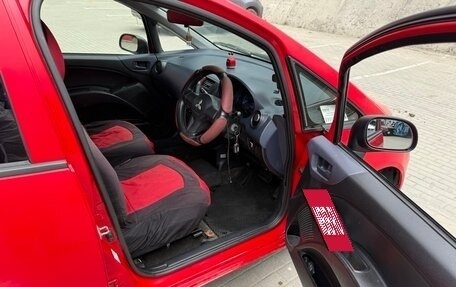 Mitsubishi Colt VI рестайлинг, 2005 год, 220 000 рублей, 10 фотография