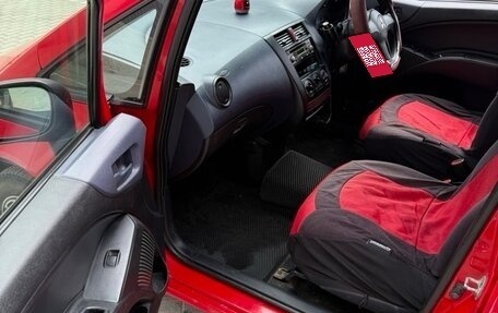 Mitsubishi Colt VI рестайлинг, 2005 год, 220 000 рублей, 11 фотография