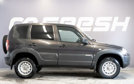 Chevrolet Niva I рестайлинг, 2016 год, 990 000 рублей, 5 фотография
