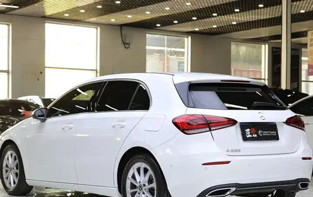 Mercedes-Benz A-Класс, 2021 год, 1 299 000 рублей, 5 фотография