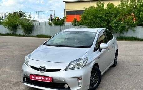 Toyota Prius, 2013 год, 1 260 000 рублей, 1 фотография