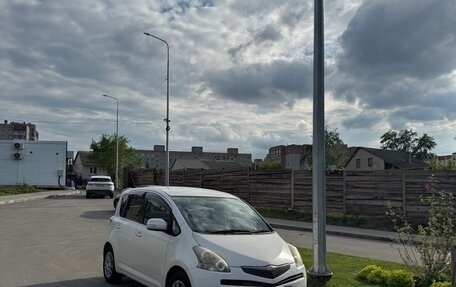 Toyota Ractis I, 2008 год, 850 000 рублей, 1 фотография