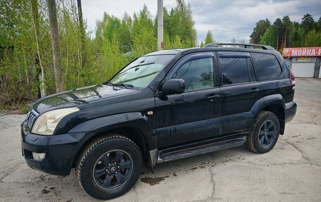 Toyota Land Cruiser Prado 120 рестайлинг, 2004 год, 1 950 000 рублей, 1 фотография