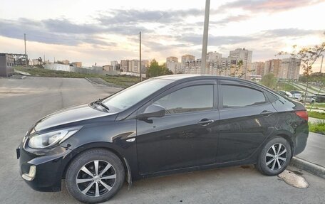 Hyundai Solaris II рестайлинг, 2011 год, 630 000 рублей, 10 фотография