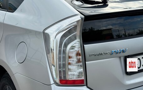 Toyota Prius, 2013 год, 1 260 000 рублей, 7 фотография