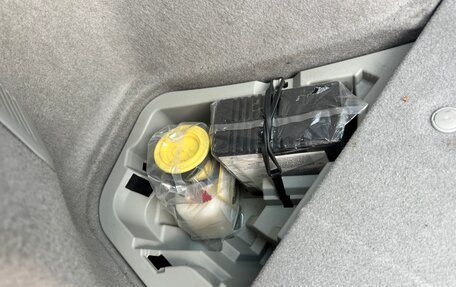 Toyota Prius, 2013 год, 1 260 000 рублей, 14 фотография