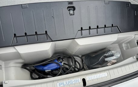 Toyota Prius, 2013 год, 1 260 000 рублей, 13 фотография