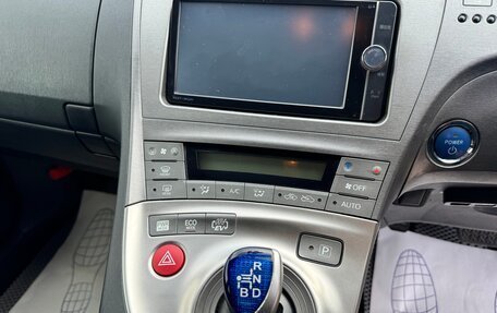 Toyota Prius, 2013 год, 1 260 000 рублей, 21 фотография