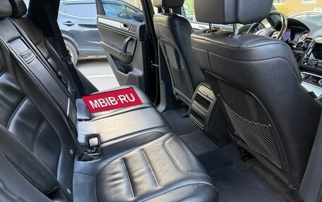 Volkswagen Touareg III, 2011 год, 1 750 000 рублей, 12 фотография
