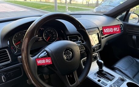 Volkswagen Touareg III, 2011 год, 1 750 000 рублей, 11 фотография