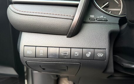 Toyota Camry, 2018 год, 2 350 000 рублей, 5 фотография