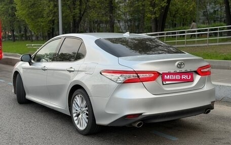 Toyota Camry, 2018 год, 2 350 000 рублей, 3 фотография