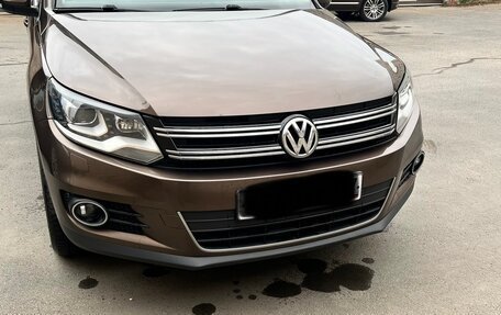 Volkswagen Tiguan I, 2015 год, 1 820 000 рублей, 3 фотография