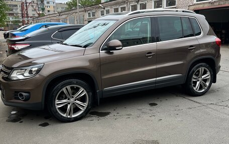 Volkswagen Tiguan I, 2015 год, 1 820 000 рублей, 4 фотография