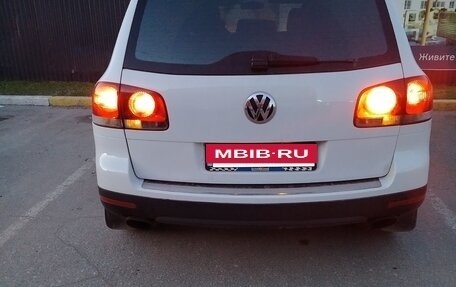 Volkswagen Touareg III, 2008 год, 1 000 000 рублей, 5 фотография
