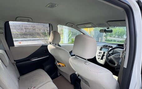 Toyota Ractis I, 2008 год, 850 000 рублей, 8 фотография