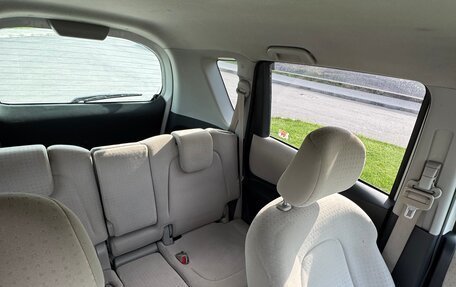Toyota Ractis I, 2008 год, 850 000 рублей, 7 фотография