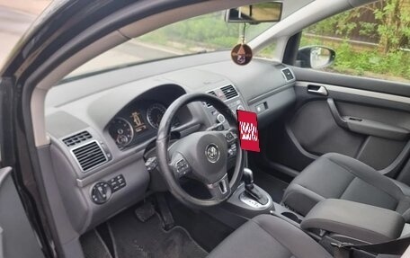 Volkswagen Touran III, 2014 год, 1 074 000 рублей, 6 фотография