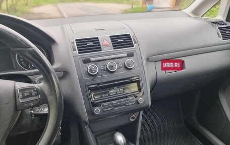 Volkswagen Touran III, 2014 год, 1 074 000 рублей, 7 фотография