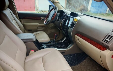 Toyota Land Cruiser Prado 120 рестайлинг, 2004 год, 1 950 000 рублей, 9 фотография