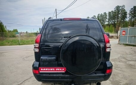 Toyota Land Cruiser Prado 120 рестайлинг, 2004 год, 1 950 000 рублей, 5 фотография