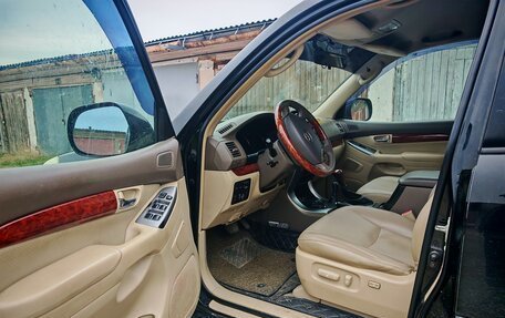 Toyota Land Cruiser Prado 120 рестайлинг, 2004 год, 1 950 000 рублей, 7 фотография