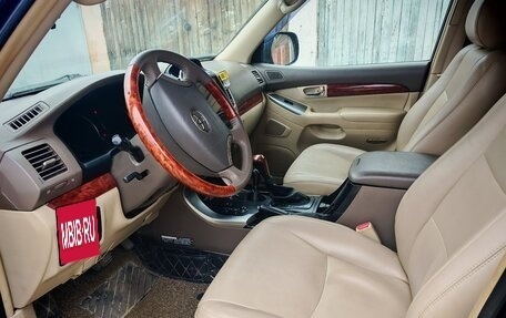 Toyota Land Cruiser Prado 120 рестайлинг, 2004 год, 1 950 000 рублей, 6 фотография