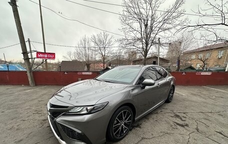 Toyota Camry, 2022 год, 3 950 000 рублей, 1 фотография