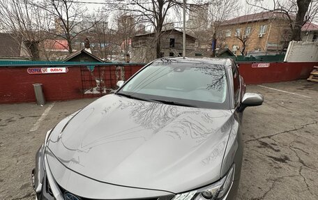 Toyota Camry, 2022 год, 3 950 000 рублей, 5 фотография