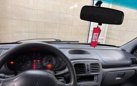 Renault Clio III, 2001 год, 180 000 рублей, 10 фотография
