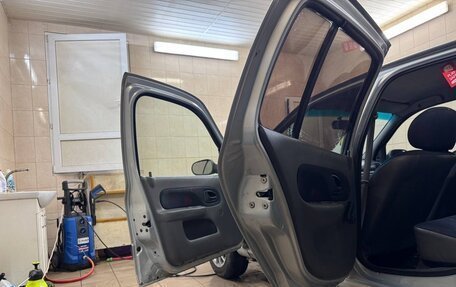 Renault Clio III, 2001 год, 180 000 рублей, 18 фотография
