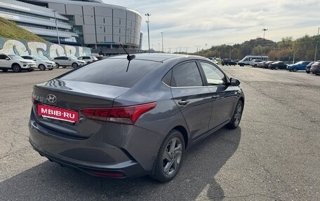 Hyundai Solaris II рестайлинг, 2021 год, 1 950 000 рублей, 5 фотография