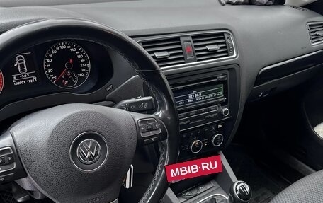 Volkswagen Jetta VI, 2012 год, 950 000 рублей, 2 фотография