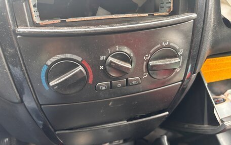 Mitsubishi Space Star I рестайлинг, 2003 год, 140 000 рублей, 10 фотография