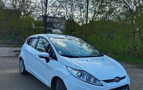 Ford Fiesta, 2012 год, 650 000 рублей, 2 фотография