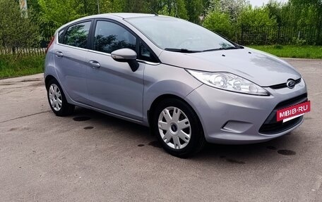 Ford Fiesta, 2011 год, 695 000 рублей, 2 фотография