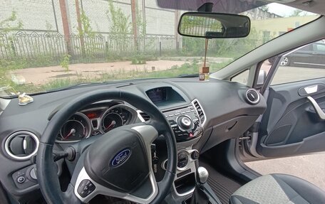Ford Fiesta, 2011 год, 695 000 рублей, 25 фотография