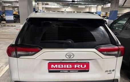 Toyota RAV4, 2024 год, 3 850 000 рублей, 8 фотография