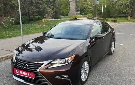 Lexus ES VII, 2016 год, 2 600 000 рублей, 10 фотография