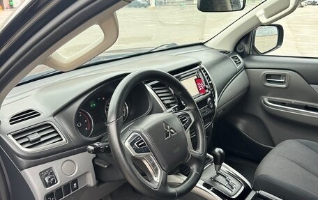 Mitsubishi L200 IV рестайлинг, 2018 год, 2 600 000 рублей, 11 фотография
