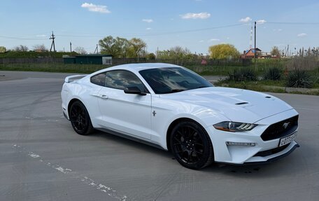 Ford Mustang VI рестайлинг, 2020 год, 3 850 000 рублей, 2 фотография