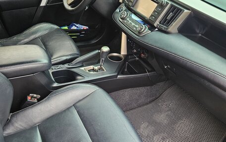 Toyota RAV4, 2013 год, 1 780 000 рублей, 11 фотография