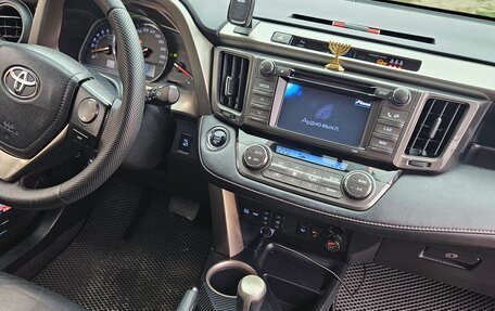 Toyota RAV4, 2013 год, 1 780 000 рублей, 10 фотография