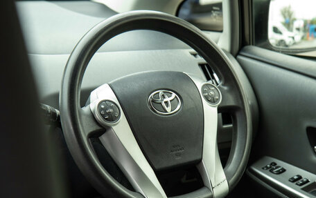 Toyota Prius, 2012 год, 898 000 рублей, 11 фотография
