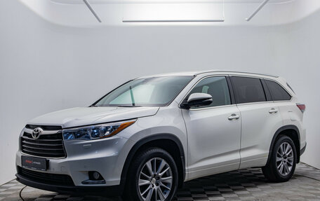 Toyota Highlander III, 2013 год, 2 600 000 рублей, 1 фотография
