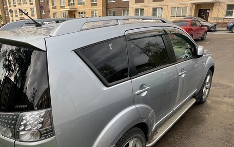 Mitsubishi Outlander III рестайлинг 3, 2008 год, 690 000 рублей, 3 фотография