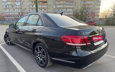 Mercedes-Benz E-Класс, 2013 год, 2 600 000 рублей, 3 фотография