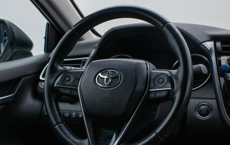 Toyota Camry, 2020 год, 2 695 000 рублей, 15 фотография